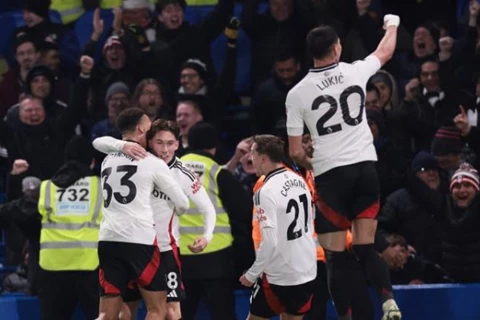 تشيلسي يخسر في الوقت القاتل أمام فولهام في الدوري الإنجليزي